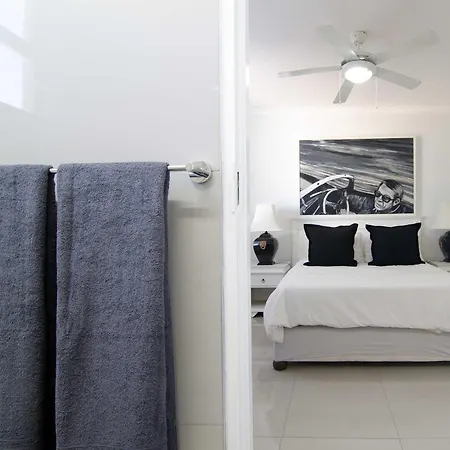 9 Ipanema Umhlanga 5 Sleeper Garden Unit Next To The Oyster Box Hotel Durban Exterior photo
