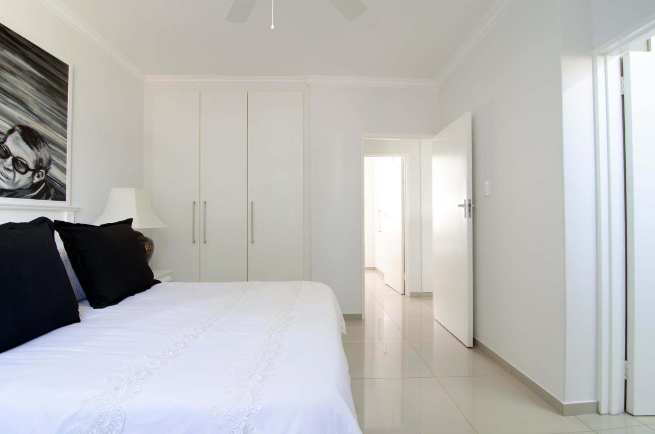 Apartment 9 Ipanema Umhlanga 5 Sleeper Garden Unit Next To The Oyster Box *