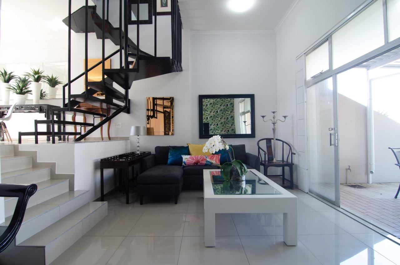 9 Ipanema Umhlanga 5 Sleeper Garden Unit Next To The Oyster Box * Durban