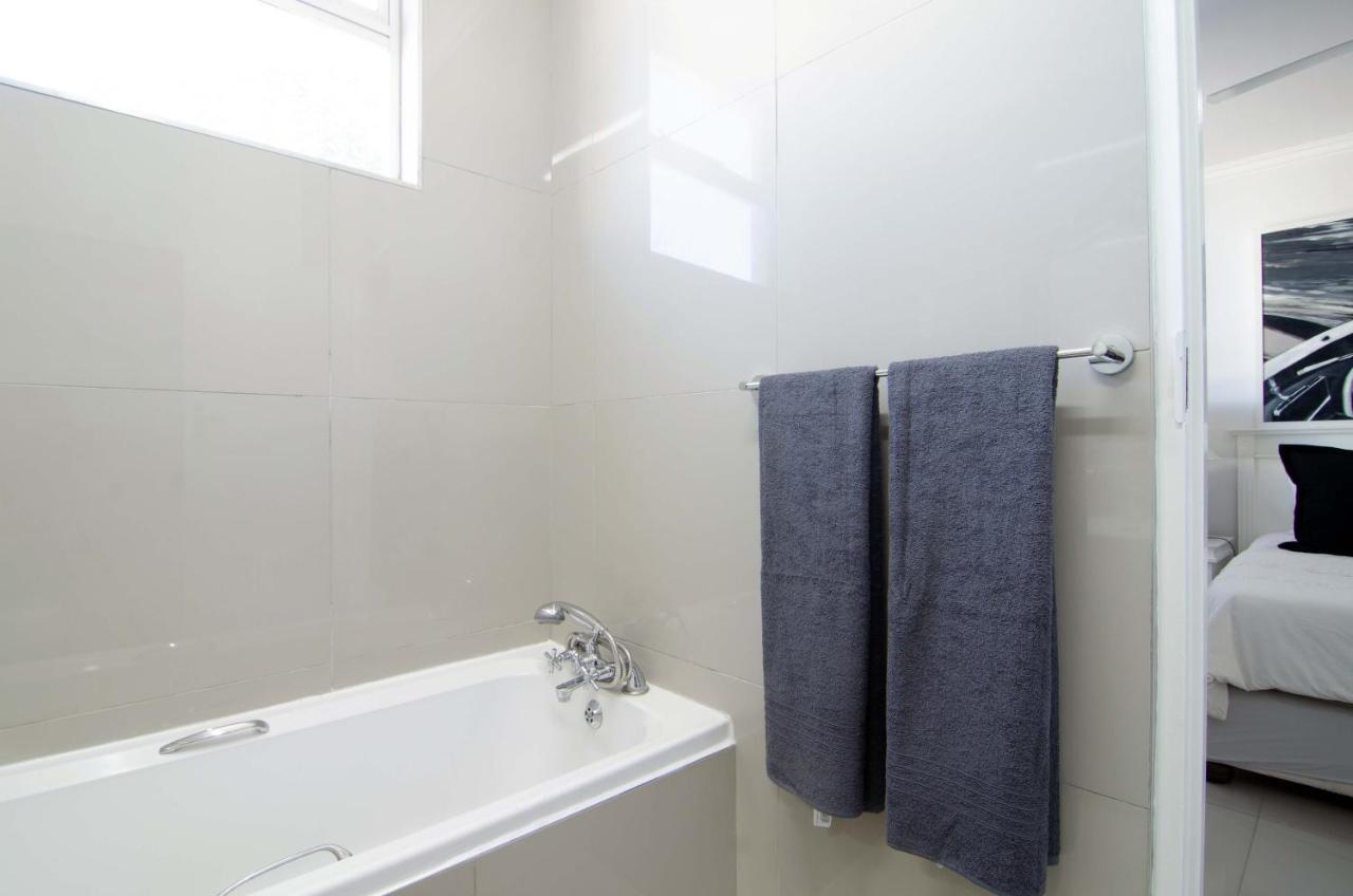 9 Ipanema Umhlanga 5 Sleeper Garden Unit Next To The Oyster Box * Durban