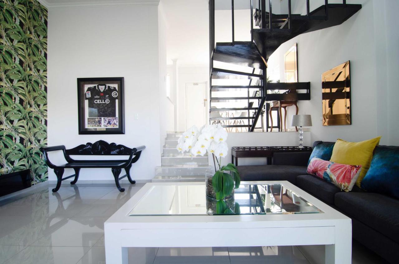 9 Ipanema Umhlanga 5 Sleeper Garden Unit Next To The Oyster Box * Durban